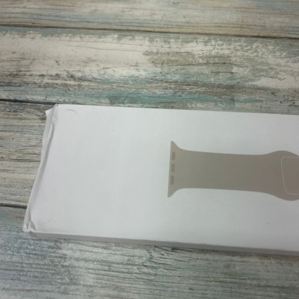 Apple Watch 41mm Starlight Sport Band